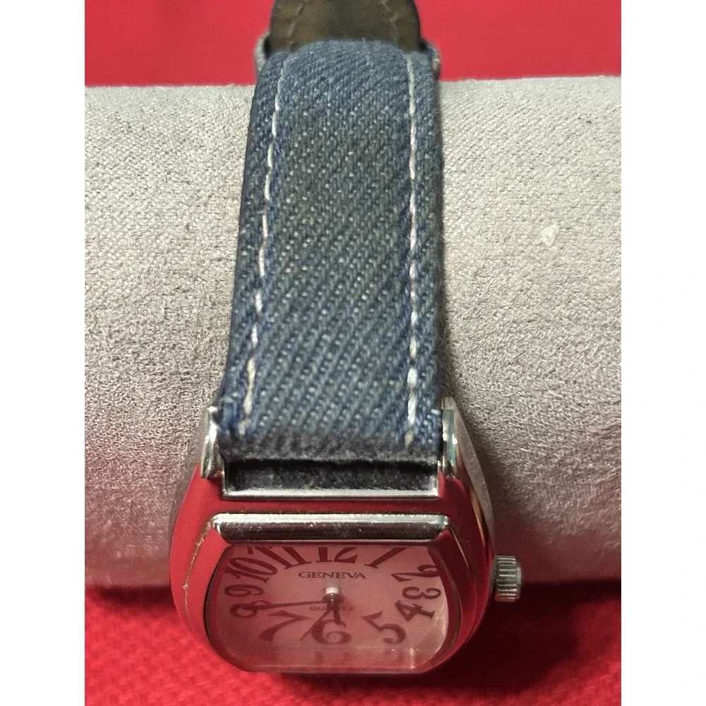 Geneva Blue Denim Women's 32mm Fashion Watch New Battery
